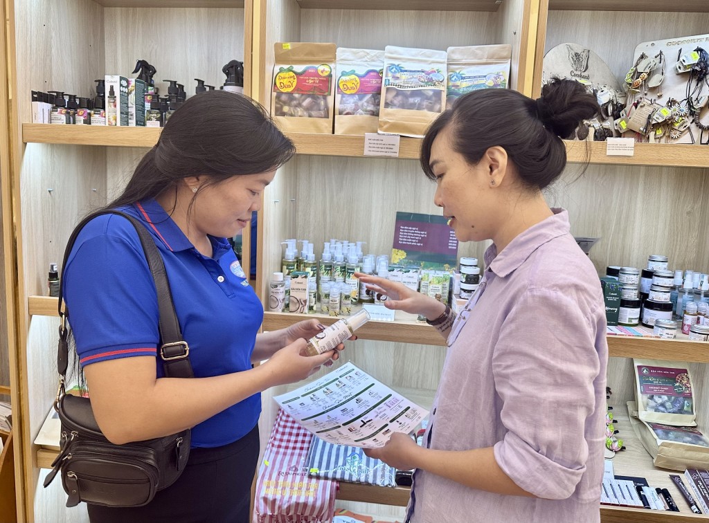 Phát triển mô hình “Hệ sinh thái doanh nghiệp - Cuộc sống mới”