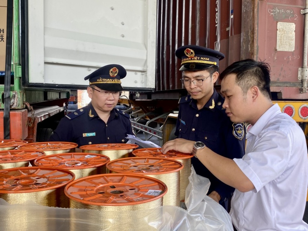 Hải quan Khu công nghiệp Trảng Bàng thu ngân sách đạt trên 2.000 tỷ đồng