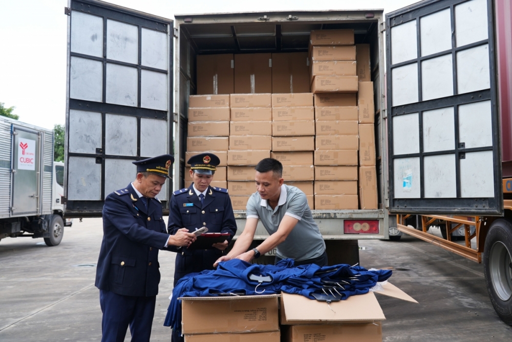 ngành Hải quan tập trung triển khai đồng bộ các giải pháp hiện đại hóa, siết chặt kỷ cương nghiệp vụ. Ảnh: H.Nụ