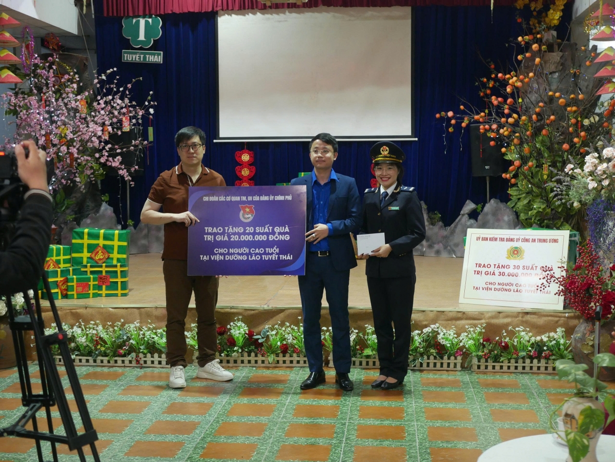 Thanh niên Hải quan tham gia “Xuân tình nguyện 2026”
