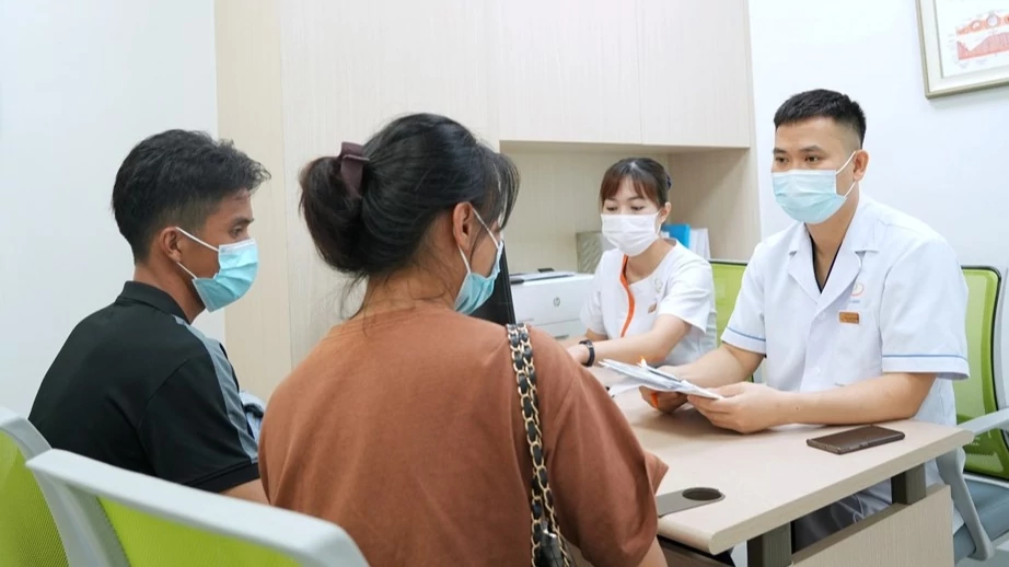 Từng bước đưa bảo hiểm y tế đến gần người bệnh vô sinh, hiếm muộn