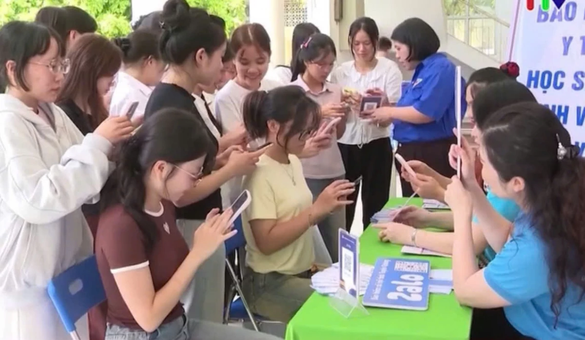 Tuyên Quang giữ vững tỷ lệ 100% học sinh, sinh viên tham gia bảo hiểm y tế