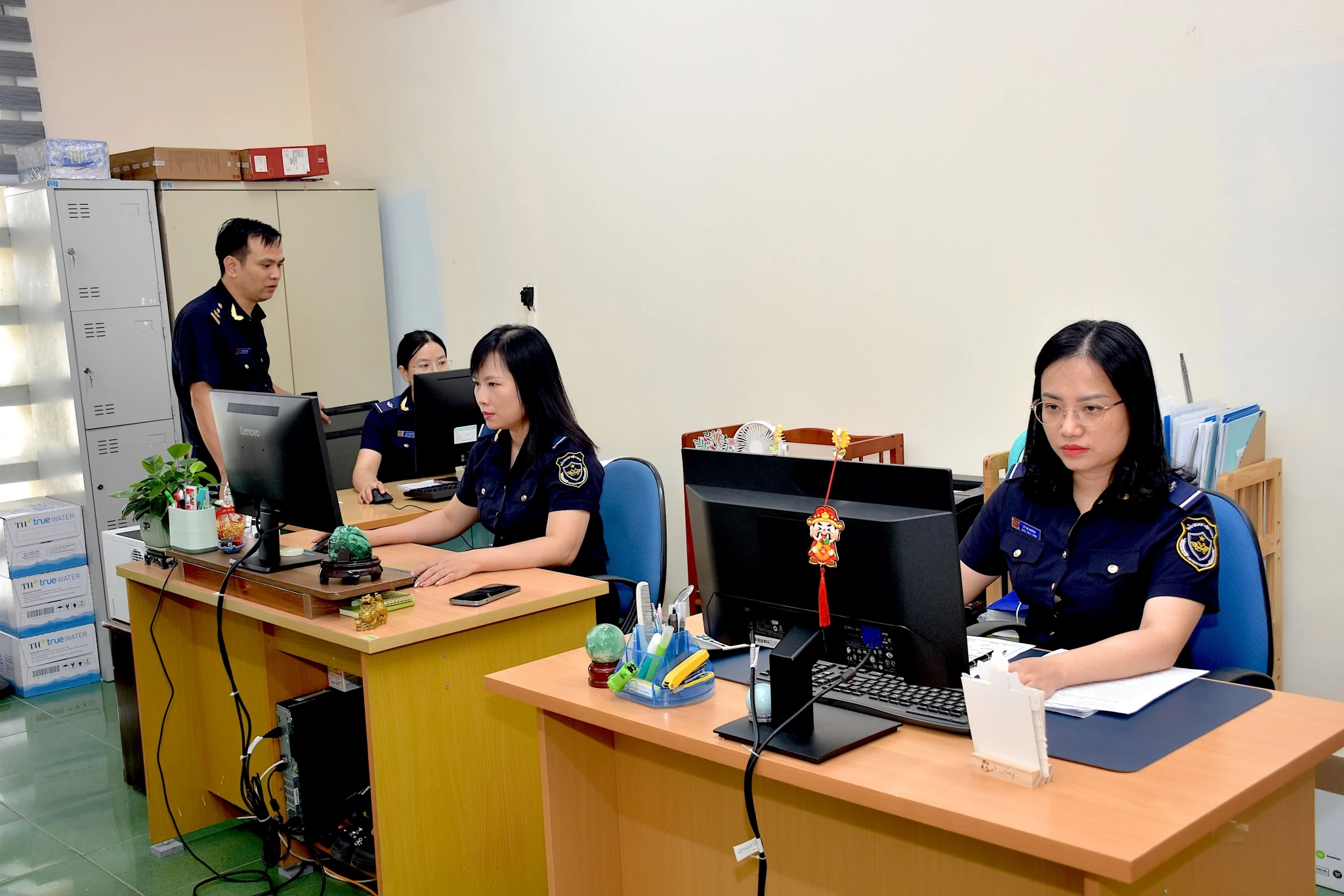 Hải quan khu vực X: Triển vọng hoàn thành chỉ tiêu phấn đấu về thu ngân sách